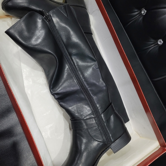 Winter Boots 5.5W wide Calf - Picture 2 of 3